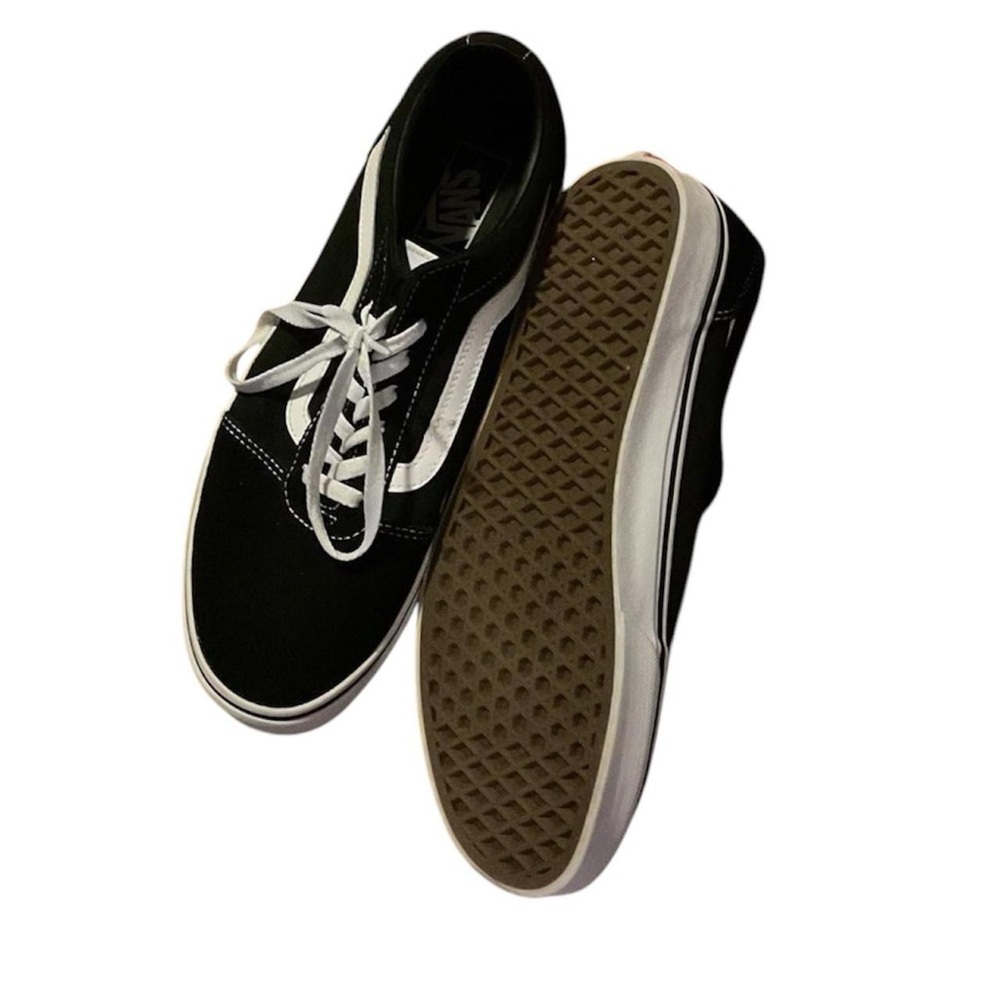 Vans Black and White Men's Shoes - Picture 2 of 3